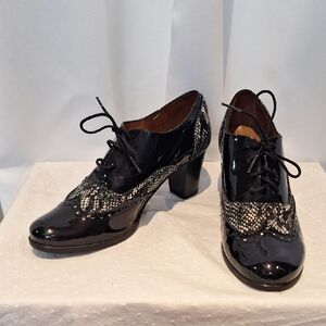 SM Black With Black And White Snakeskin Patterned Women's Lace-Up Heel Shoes